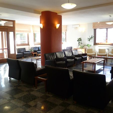 Hotel Derby Априка Екстер'єр фото