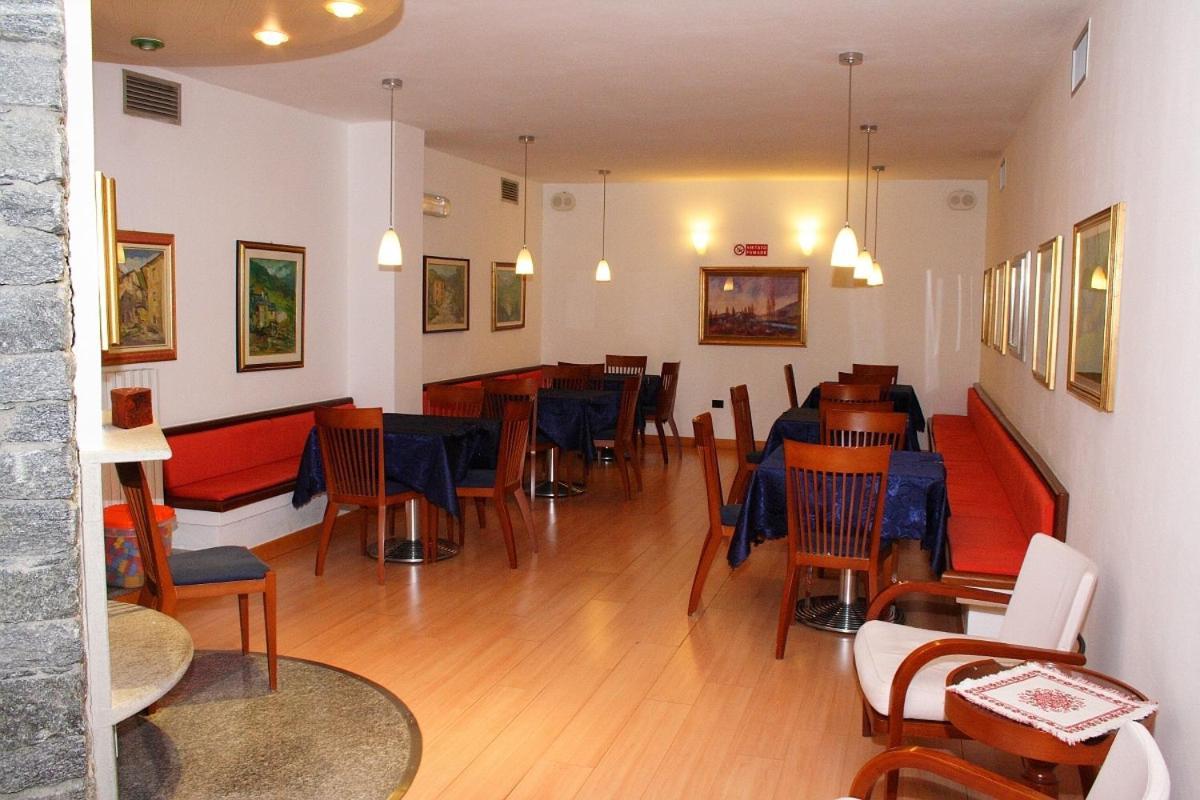 Hotel Derby Априка Екстер'єр фото