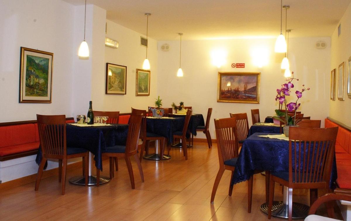 Hotel Derby Априка Екстер'єр фото